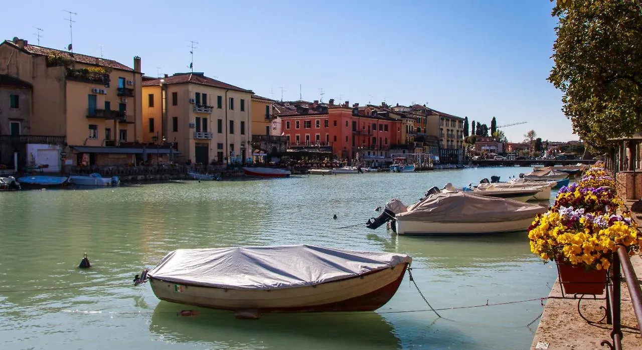 Rosa Del Lago Apartment Peschiera del Garda